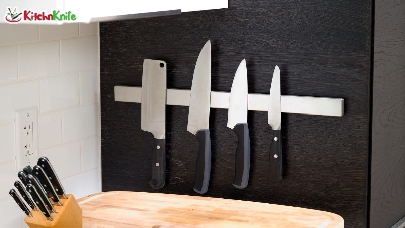 What knife block or storage options exist for santoku knives?