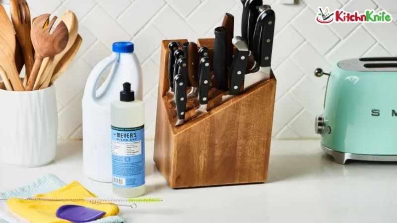 How to Clean Wooden Knife Block Tips