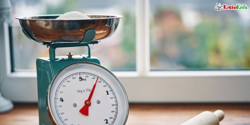 How to Use a Kitchen Scale for Baking
