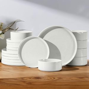 E far 18 Piece Stoneware Plates and Bowls Set
