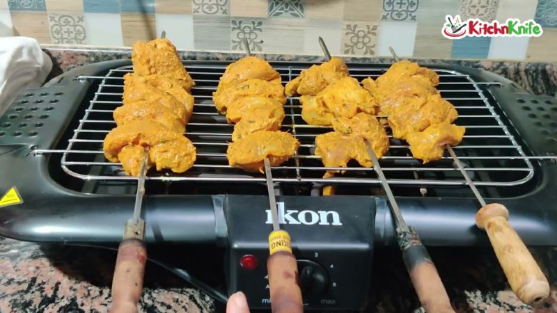 How to Use an Electric Barbecue Grill
