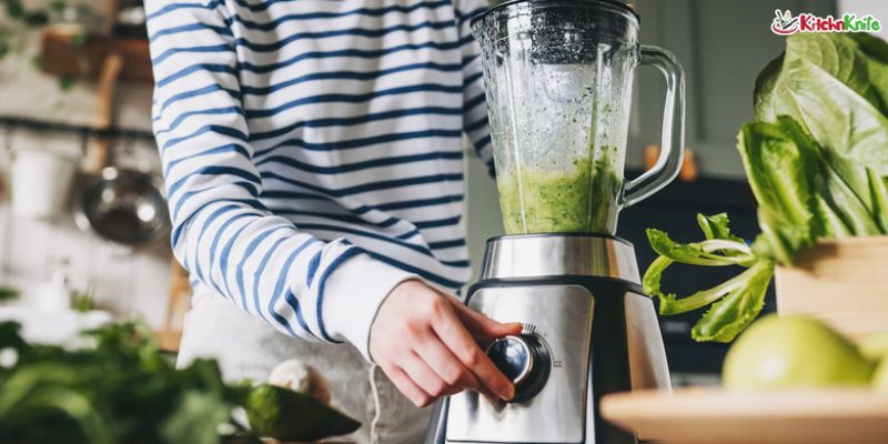 How Does a Kitchen Blender Work
