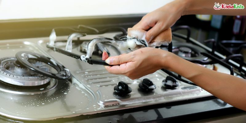 How to Clean a Gas Stove Top
