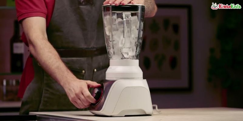 How to Crush Ice in a Blender