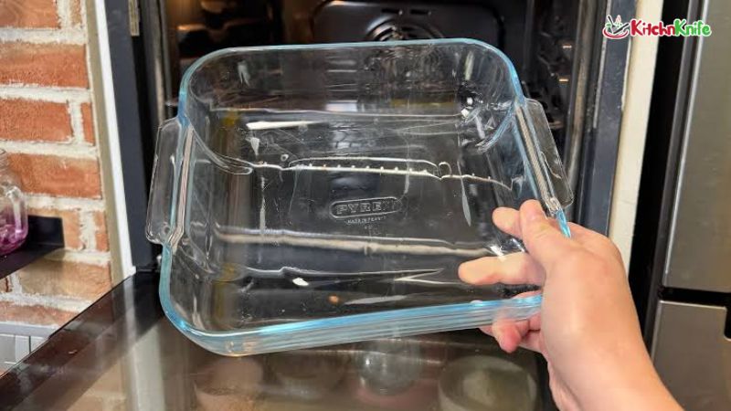 Can Glass Storage Containers Go From Fridge to Oven