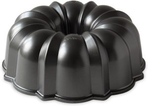 Nordic Ware Original Bundt, 12-Cup